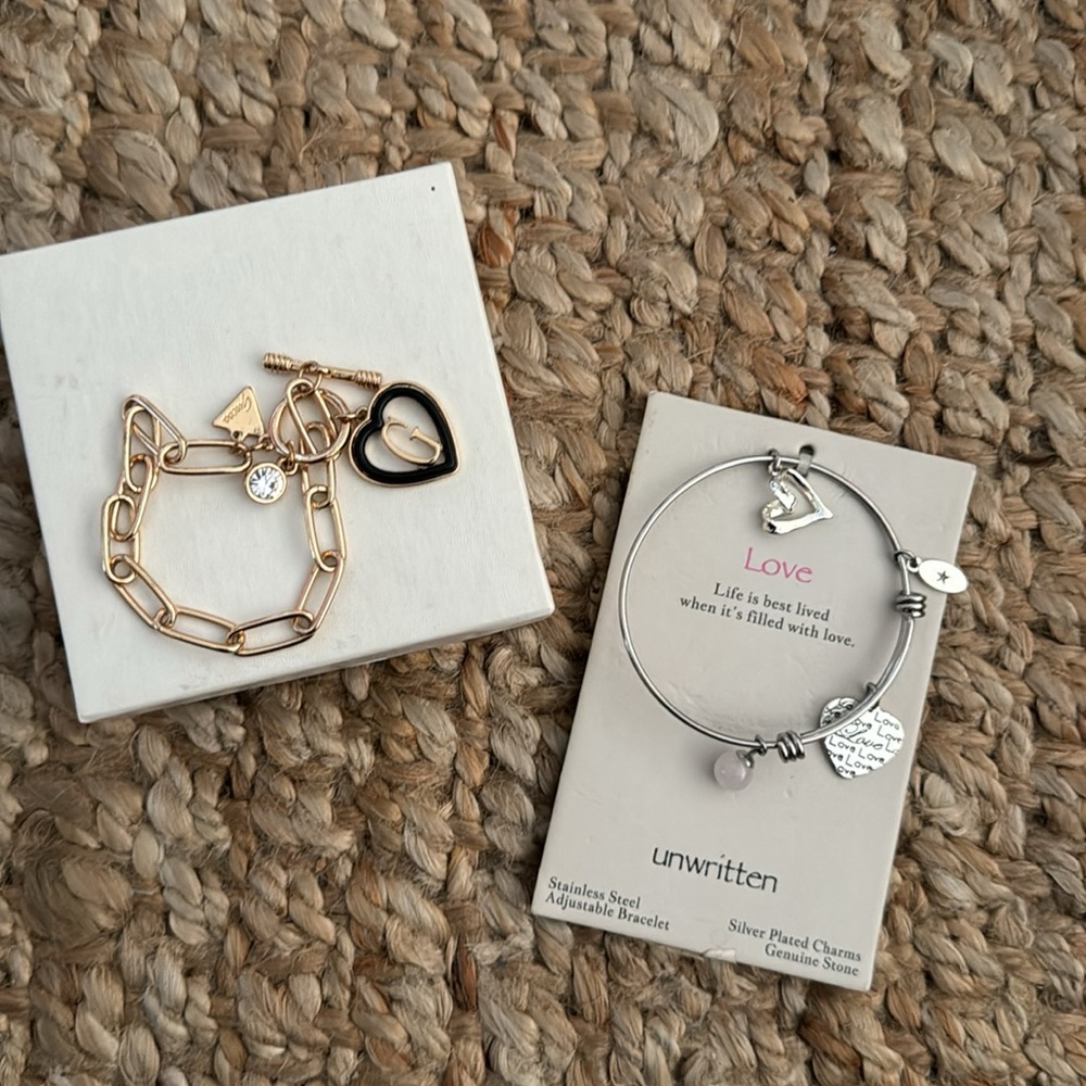GUESS GOLD HEART CHARM BRACELET BANGLE UNWRITTEN LOVE BRACELET BUNDLE VALENTINES